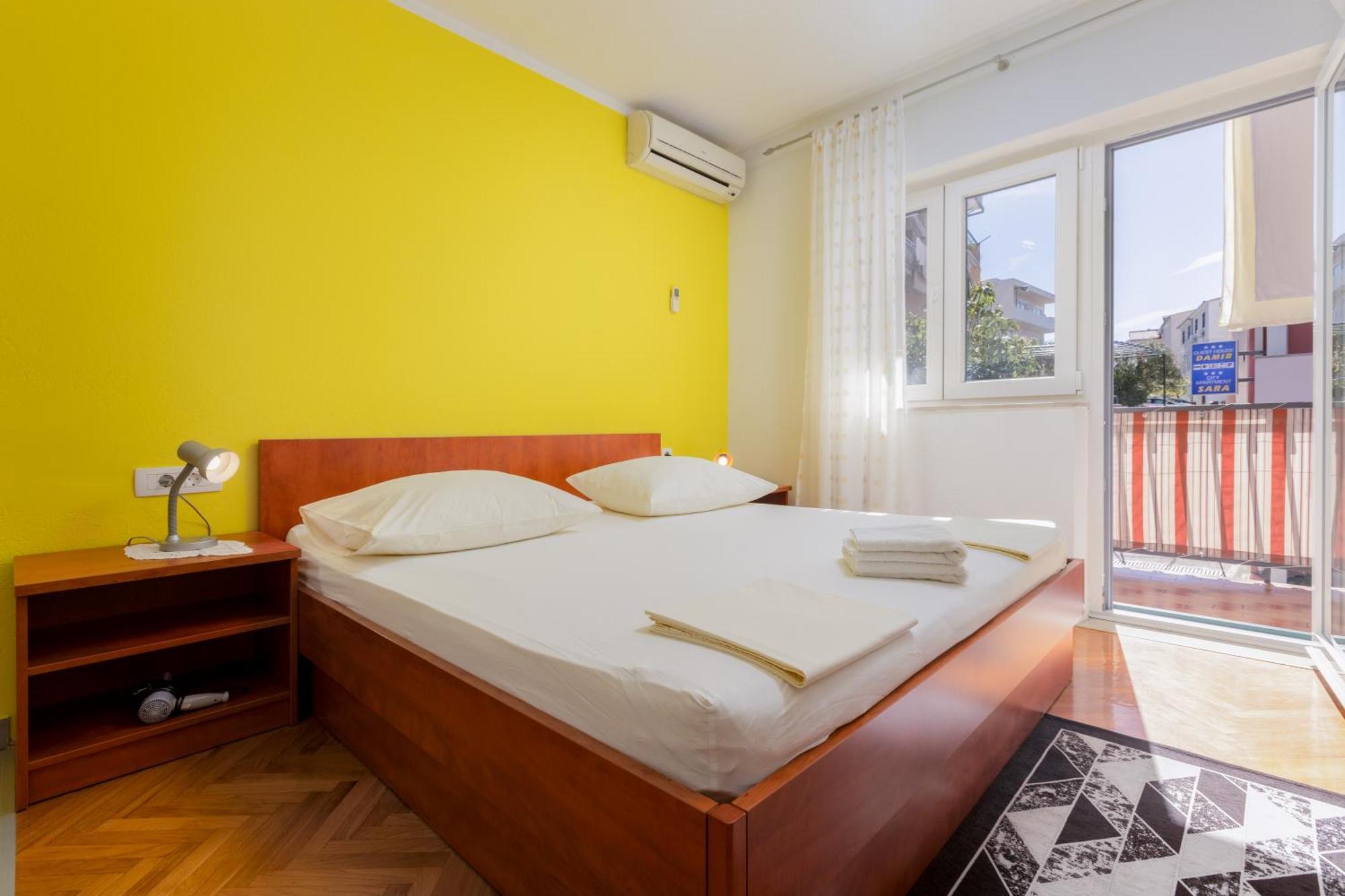 Guest House Damir Макарська Екстер'єр фото