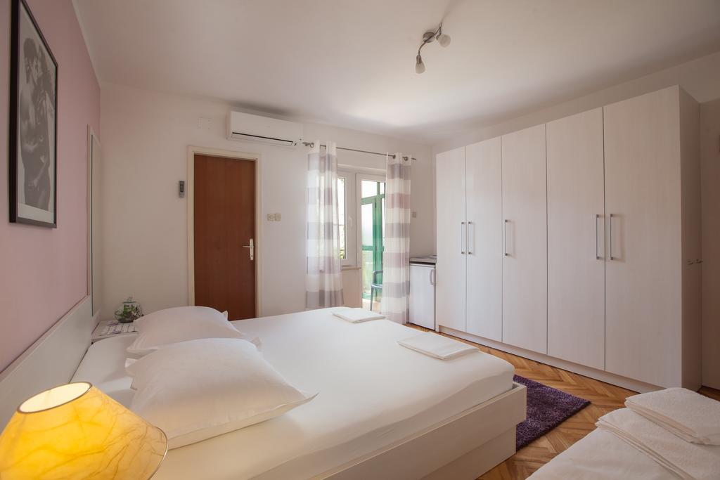Guest House Damir Макарська Екстер'єр фото
